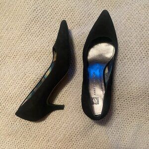 Gorgeous Anne Klein Kitten Heels